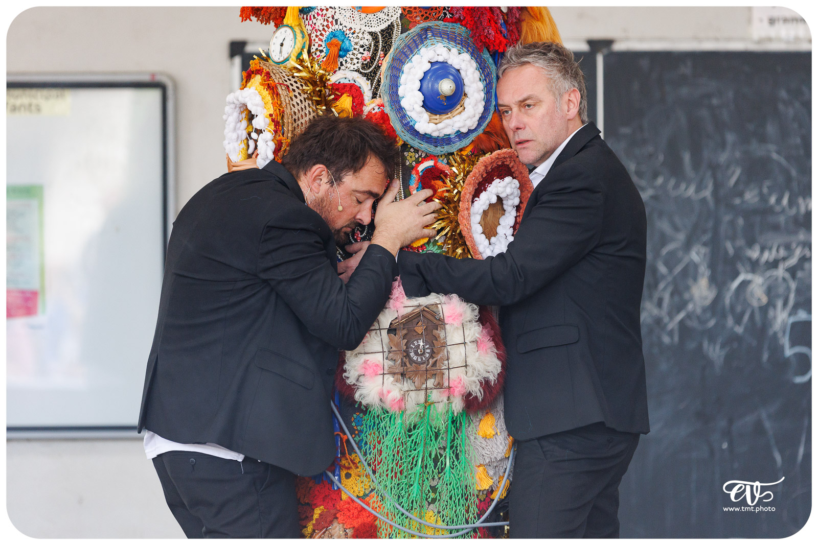 COWBOY OU INDIEN (GROUPE DEJA)